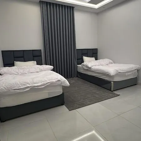 Luxury Apartment, 3 Bedrooms, Living Room, Kitchen-3